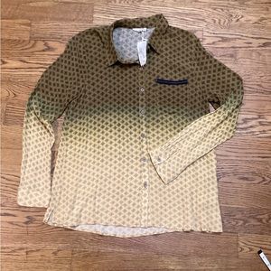 Mystree gold hombre button up blouse. New. Size Large